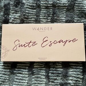 Wander Beauty Suite Escape Intimates Set - Soft Beige